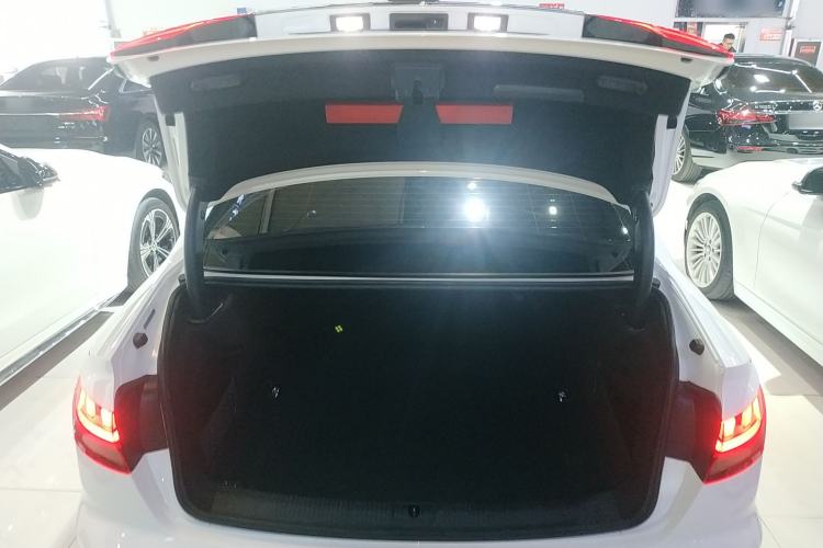 Used Audi A4L 2020 40 TFSI Luxury Dynamic Model Trunk