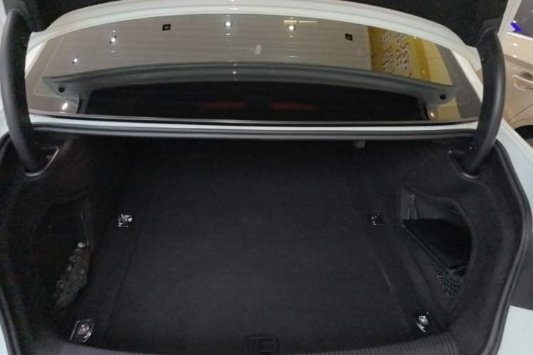 Used Audi A4L 2020 40 TFSI Luxury Dynamic Model Trunk