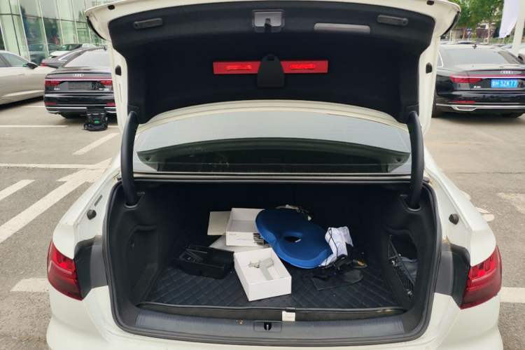 Used Audi A4L 2020 40 TFSI Fashion Dynamic Model Trunk