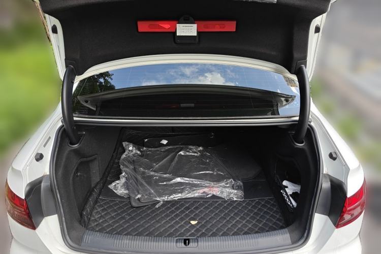 Used Audi A4L 2020 40 TFSI Fashion Dynamic Model Trunk