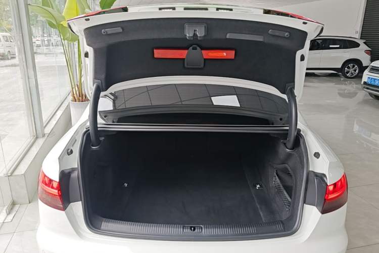 Used Audi A4L 2020 40 TFSI Luxury Dynamic Model Trunk