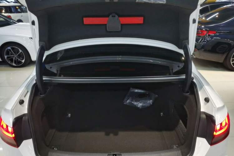 Used Audi A4L 2020 40 TFSI Fashion Dynamic Model Trunk