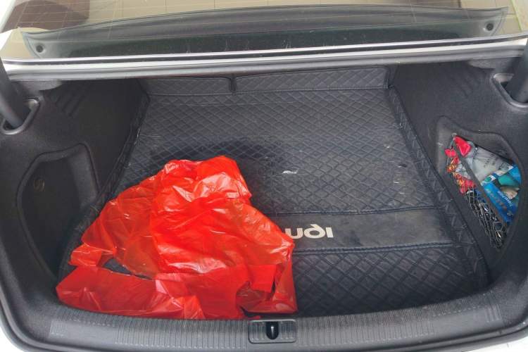 Used Audi A4L 2020 40 TFSI Fashion Dynamic Model Trunk