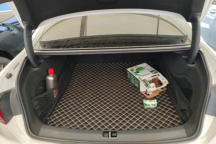 Used Audi A4L 2020 40 TFSI Fashion Dynamic Model Trunk