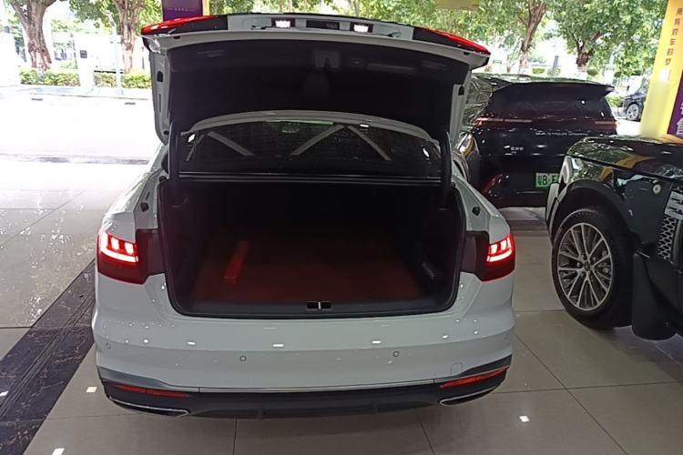 Used Audi A4L 2020 40 TFSI Luxury Dynamic Model Trunk