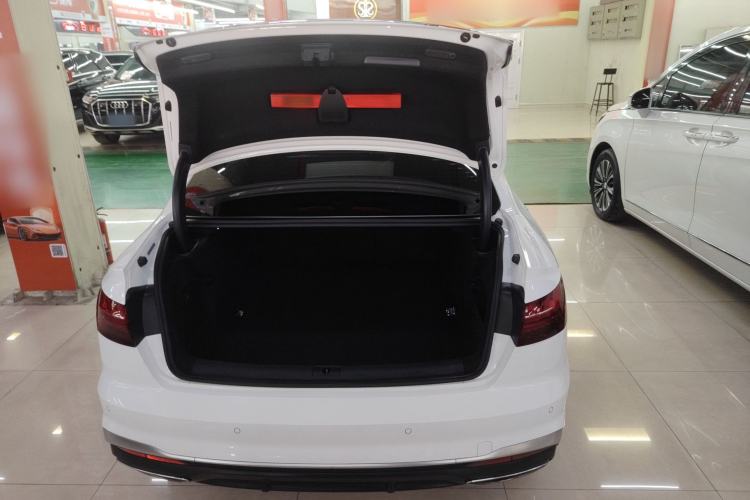 Used Audi A4L 2020 40 TFSI Fashion Dynamic Model Trunk