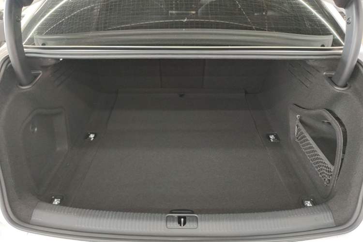 Used Audi A4L 2020 40 TFSI Fashion Dynamic Model Trunk