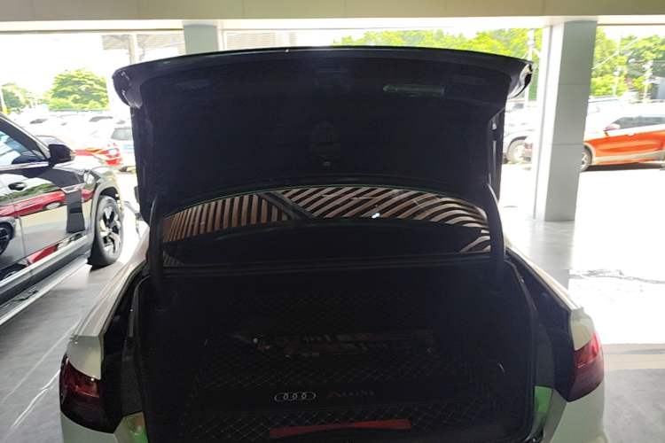 Used Audi A4L 2020 40 TFSI Fashion Dynamic Model Trunk
