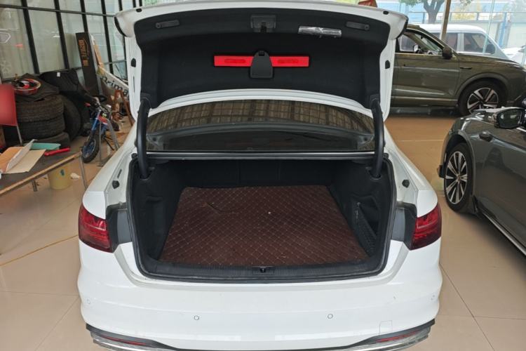 Used Audi A4L 2020 40 TFSI Fashionable and Elegant Model Trunk