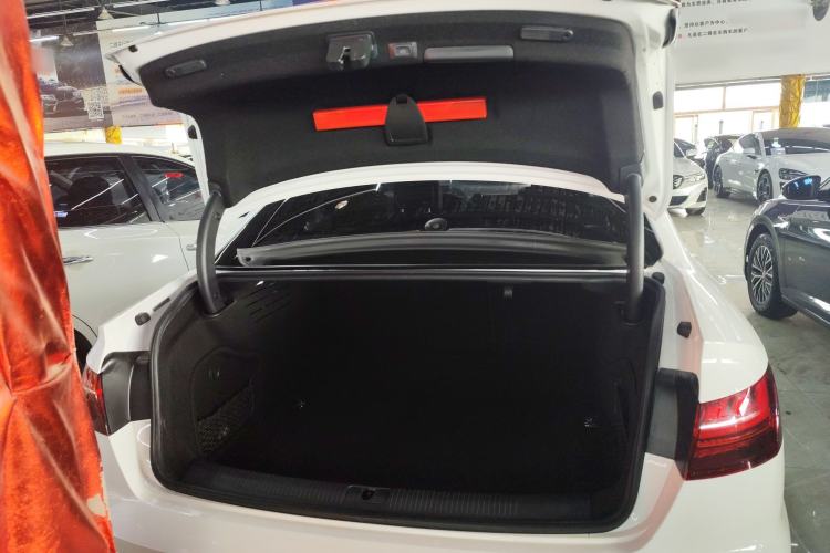 Used Audi A4L 2020 40 TFSI Luxury Dynamic Model Trunk