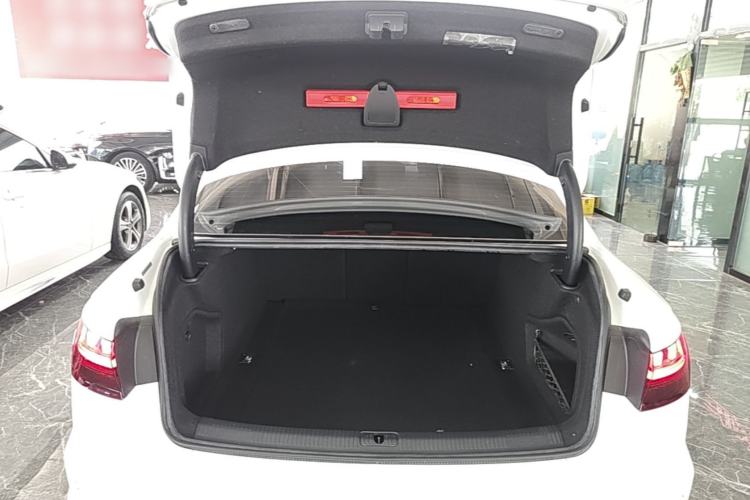 Used Audi A4L 2020 40 TFSI Fashion Dynamic Model Trunk