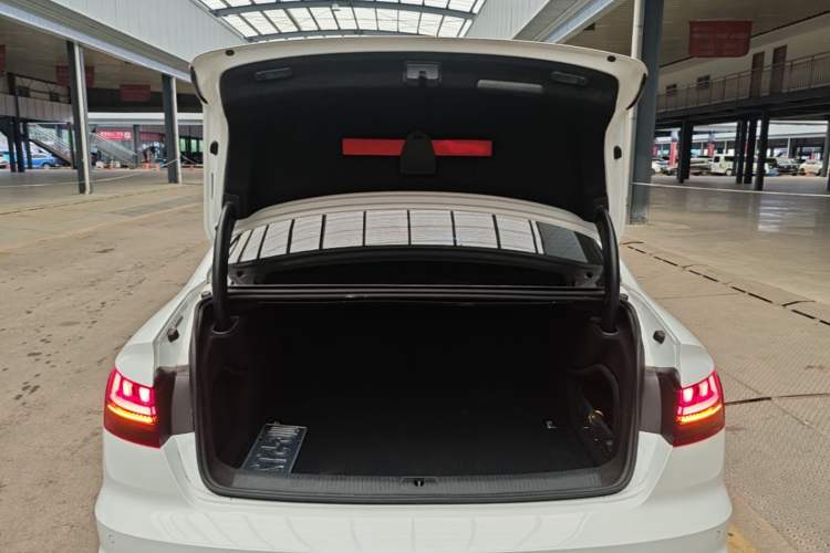 Used Audi A4L 2020 40 TFSI Fashion Dynamic Model Trunk