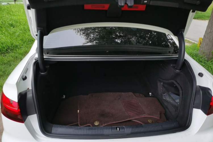 Used Audi A4L 2020 40 TFSI Fashion Dynamic Model Trunk