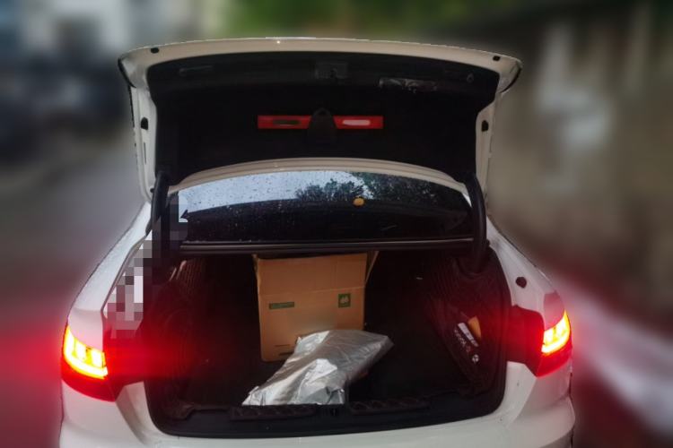 Used Audi A4L 2020 40 TFSI Fashionable and Elegant Model Trunk