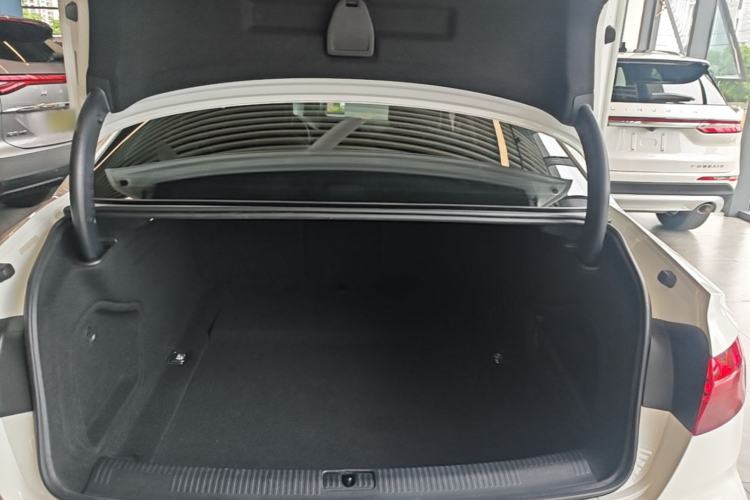 Used Audi A4L 2020 40 TFSI Fashion Dynamic Model Trunk