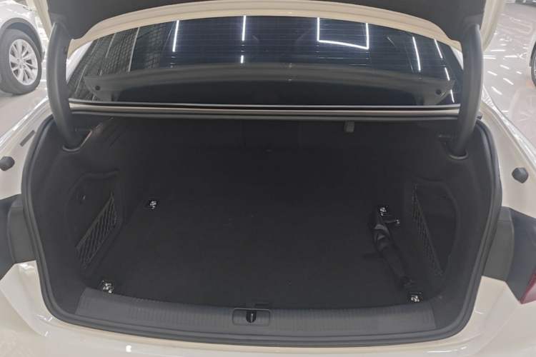Used Audi A4L 2020 45 TFSI quattro Prestige Dynamic Edition Trunk
