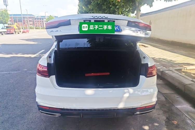 Used Audi A4L 2020 40 TFSI Fashion Dynamic Model Trunk