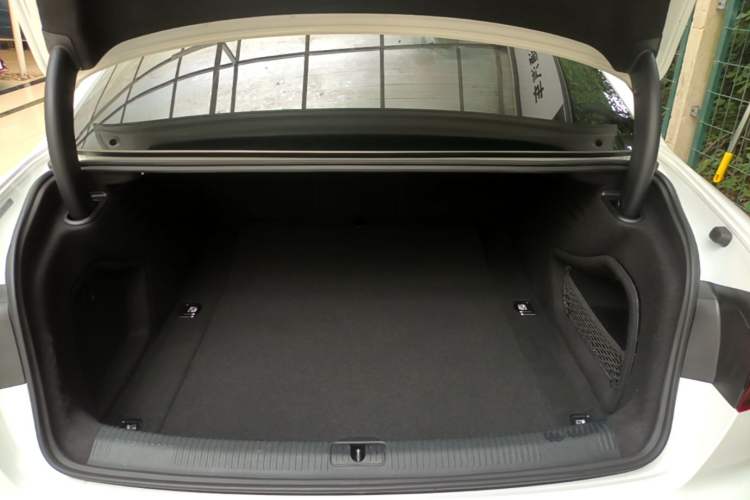 Used Audi A4L 2020 40 TFSI Fashion Dynamic Model Trunk