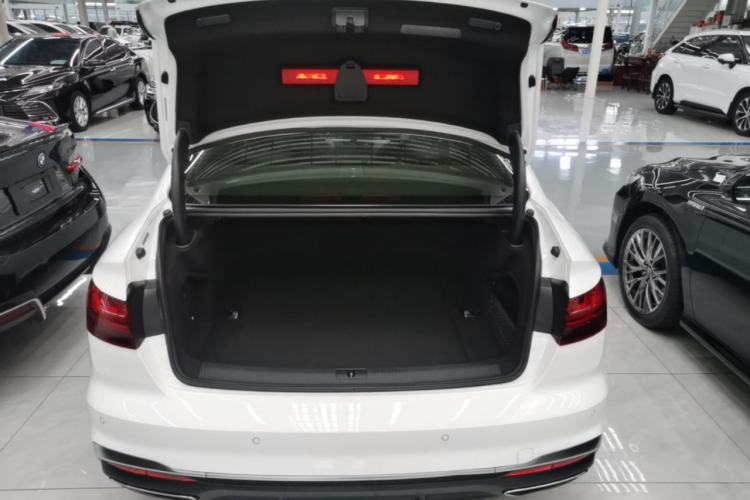 Used Audi A4L 2020 40 TFSI Fashion Dynamic Model Trunk