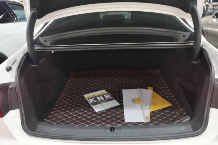 Used Audi A4L 2020 40 TFSI Fashionable and Elegant Model Trunk