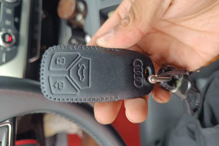 Used Audi A4L 2020 40 TFSI Fashion Dynamic Model Vehicle Key