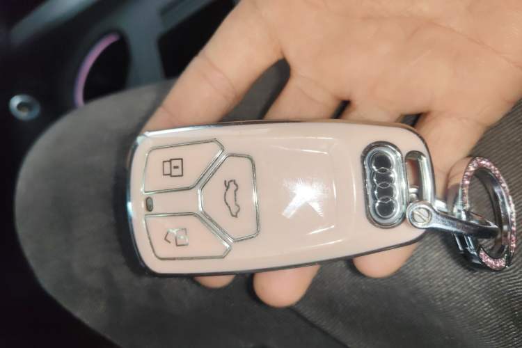 Used Audi A4L 2020 40 TFSI Luxury Dynamic Model Vehicle Key