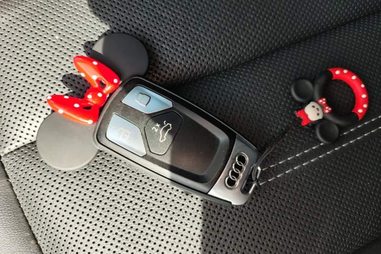 Used Audi A4L 2020 40 TFSI Luxury Prestige Edition Vehicle Key