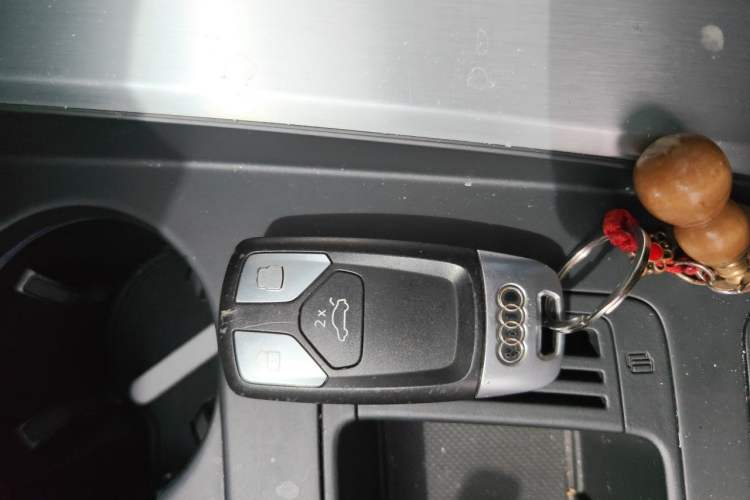 Used Audi A4L 2020 40 TFSI Fashion Dynamic Model Vehicle Key