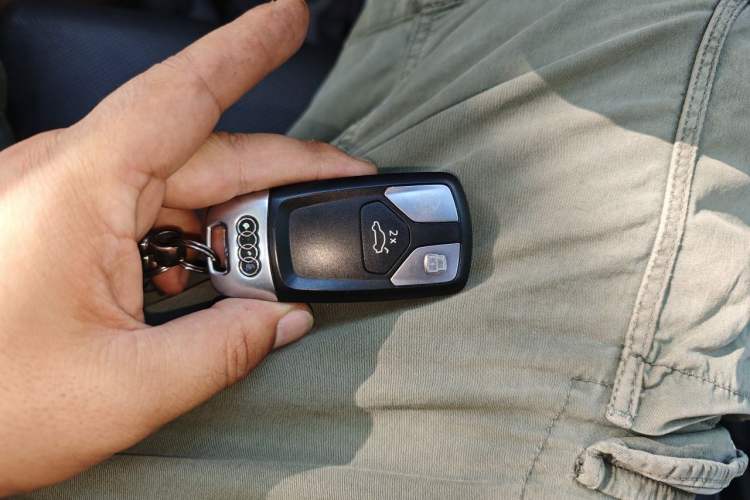 Used Audi A4L 2020 40 TFSI Fashion Dynamic Model Vehicle Key