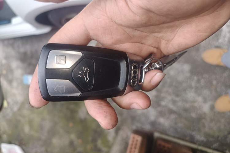 Used Audi A4L 2020 40 TFSI Fashion Dynamic Model Vehicle Key