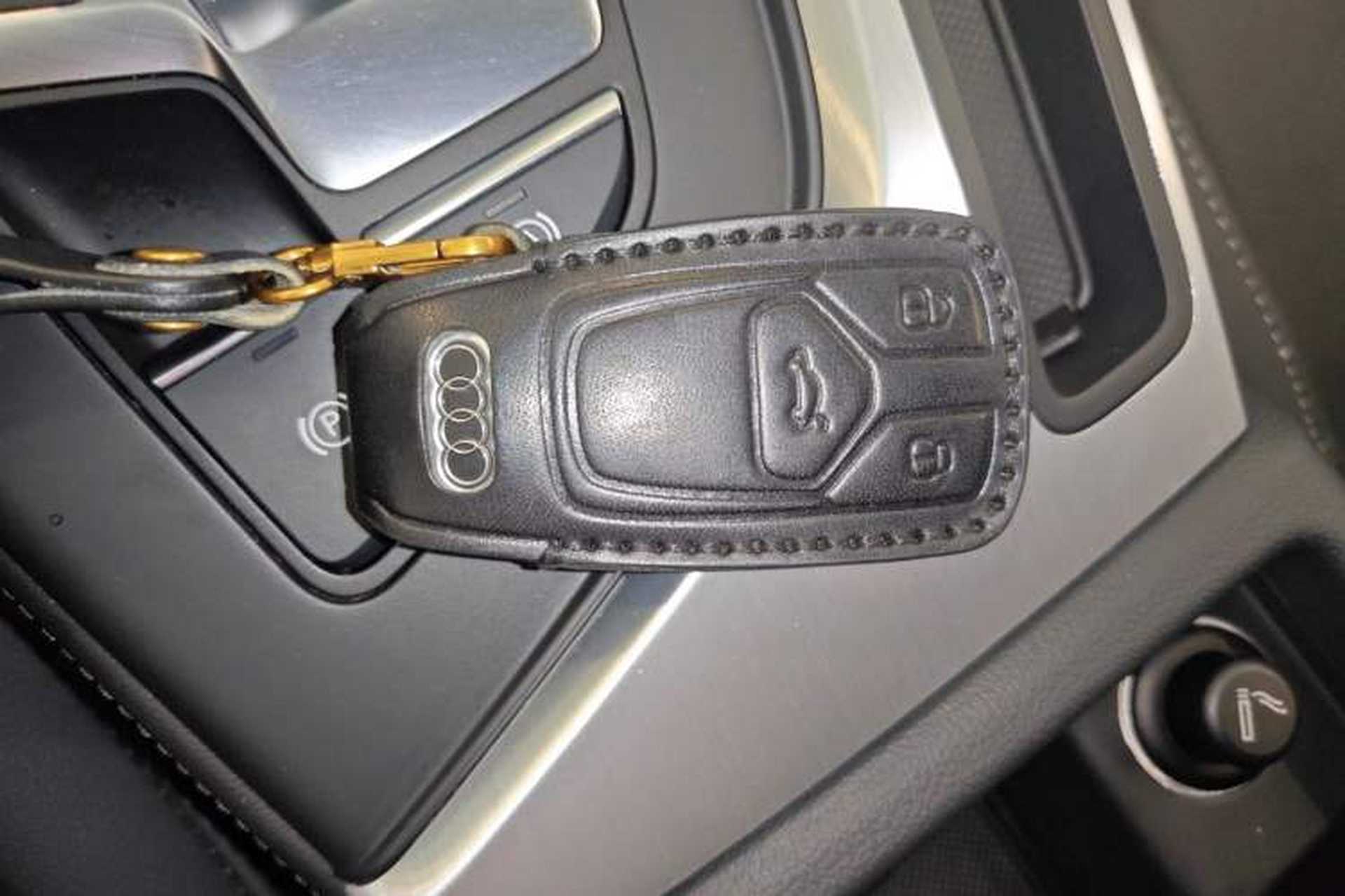 Used Audi A4L 2020 40 TFSI quattro Luxury Dynamic Model Vehicle Key
