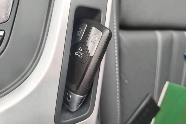 Used Audi A4L 2020 40 TFSI Fashion Dynamic Model Vehicle Key