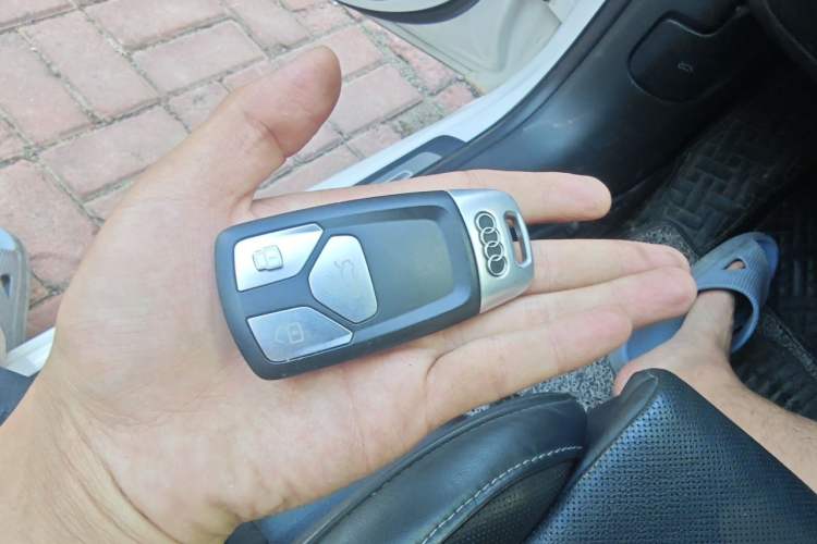 Used Audi A4L 2020 40 TFSI quattro Luxury Dynamic Model Vehicle Key