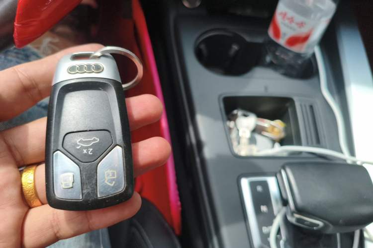 Used Audi A4L 2020 40 TFSI Fashion Dynamic Model Vehicle Key
