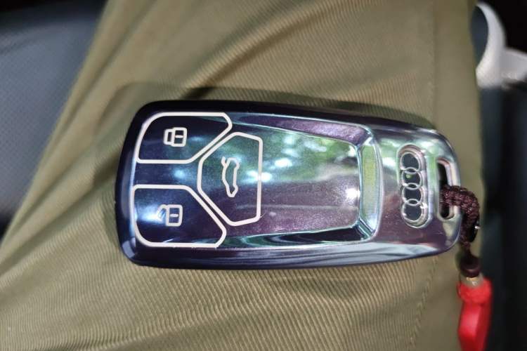 Used Audi A4L 2020 40 TFSI Luxury Dynamic Model Vehicle Key