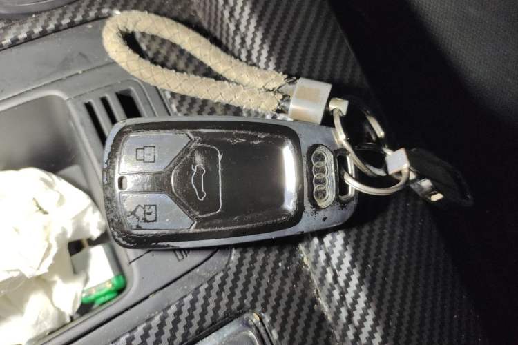 Used Audi A4L 2020 40 TFSI Fashion Dynamic Model Vehicle Key