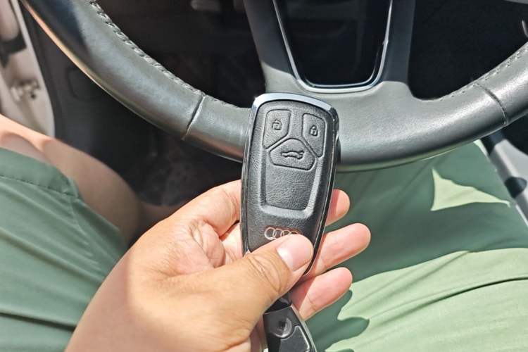 Used Audi A4L 2020 40 TFSI Fashion Dynamic Model Vehicle Key