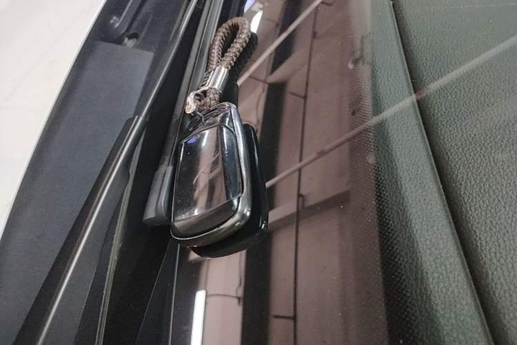 Used Audi A4L 2020 40 TFSI Fashionable and Elegant Model Vehicle Key