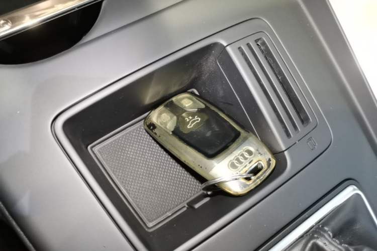 Used Audi A4L 2020 40 TFSI Fashion Dynamic Model Vehicle Key