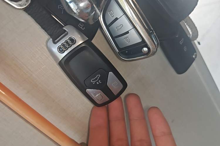 Used Audi A4L 2020 40 TFSI Fashion Dynamic Model Vehicle Key