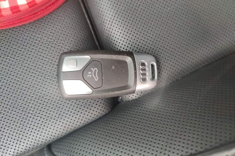 Used Audi A4L 2020 40 TFSI Luxury Dynamic Model Vehicle Key