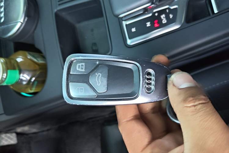 Used Audi A4L 2020 40 TFSI Fashion Dynamic Model Vehicle Key