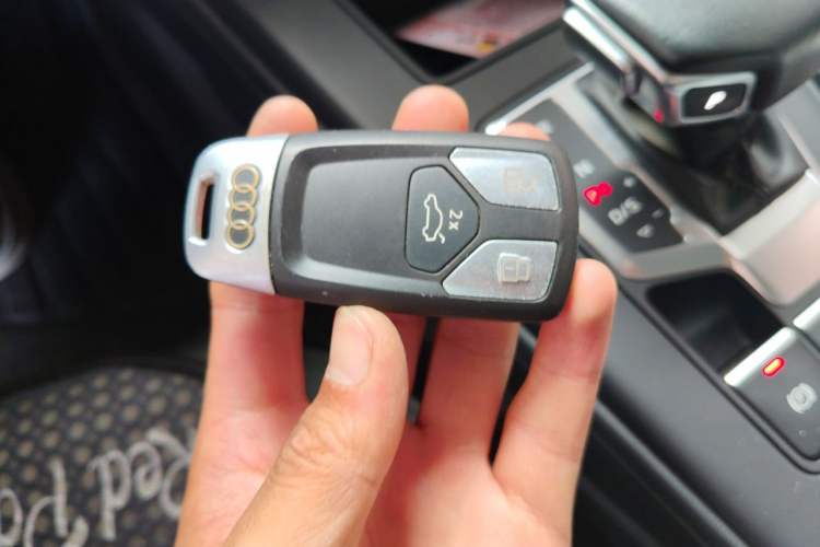 Used Audi A4L 2020 40 TFSI Fashion Dynamic Model Vehicle Key