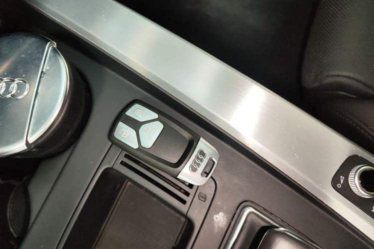 Used Audi A4L 2020 40 TFSI Fashion Dynamic Model Vehicle Key