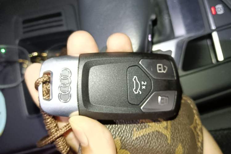 Used Audi A4L 2020 40 TFSI Fashion Dynamic Model Vehicle Key