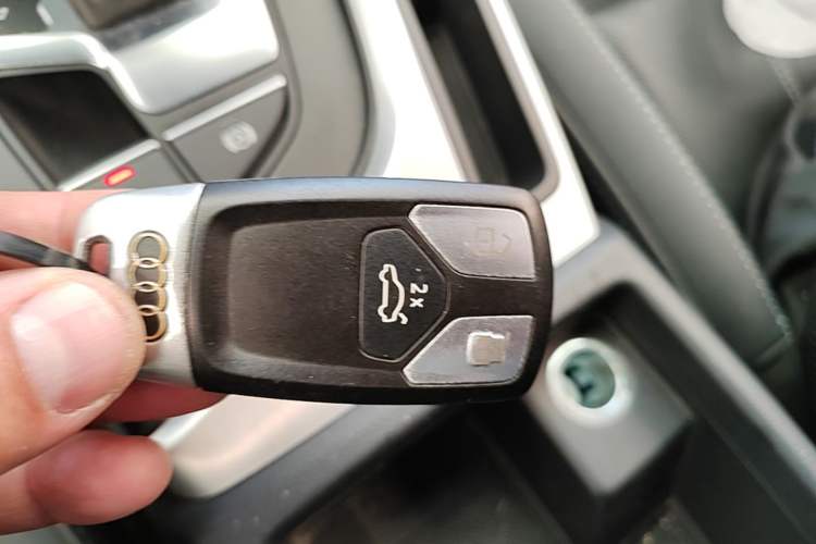 Used Audi A4L 2020 40 TFSI Fashion Dynamic Model Vehicle Key