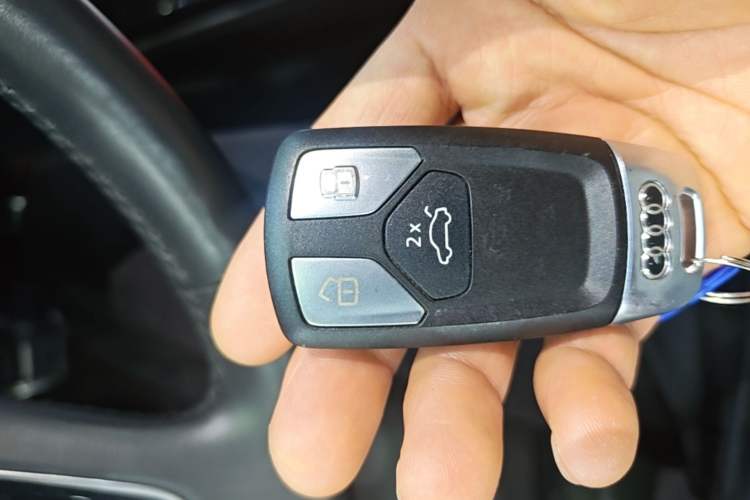 Used Audi A4L 2020 40 TFSI Fashion Dynamic Model Vehicle Key
