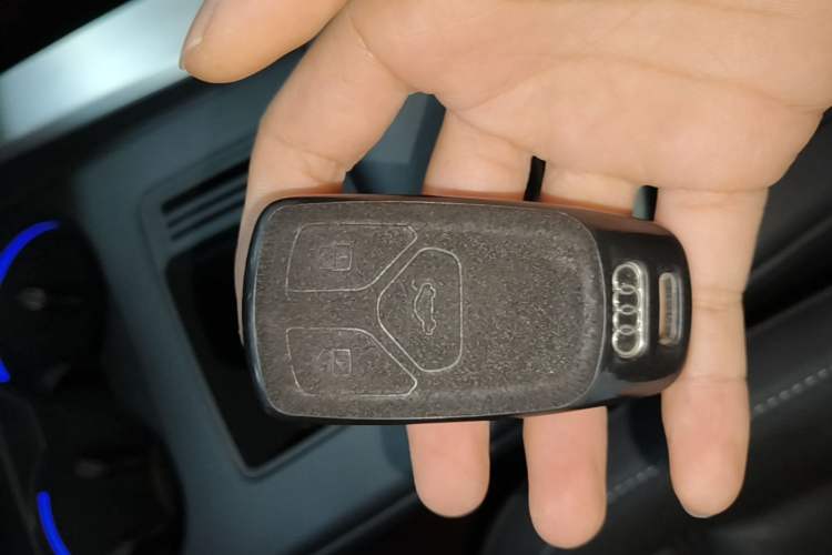 Used Audi A4L 2020 40 TFSI quattro Luxury Dynamic Model Vehicle Key