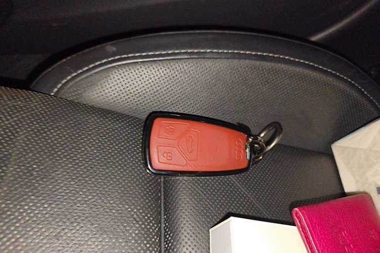 Used Audi A4L 2020 40 TFSI Fashion Dynamic Model Vehicle Key