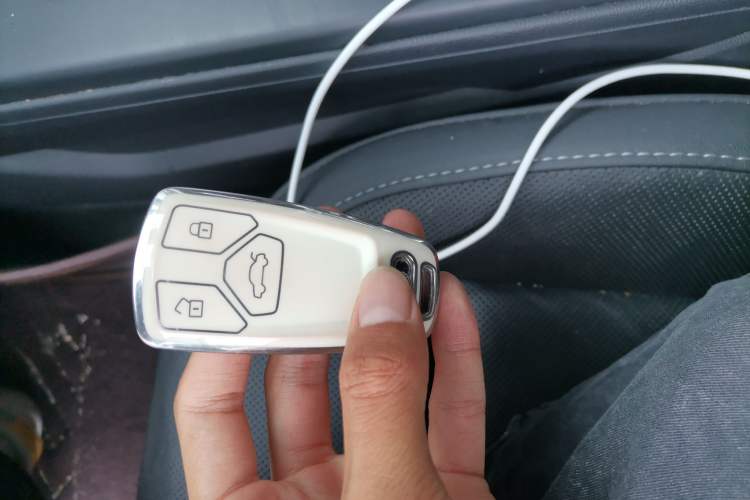 Used Audi A4L 2020 40 TFSI Luxury Dynamic Model Vehicle Key